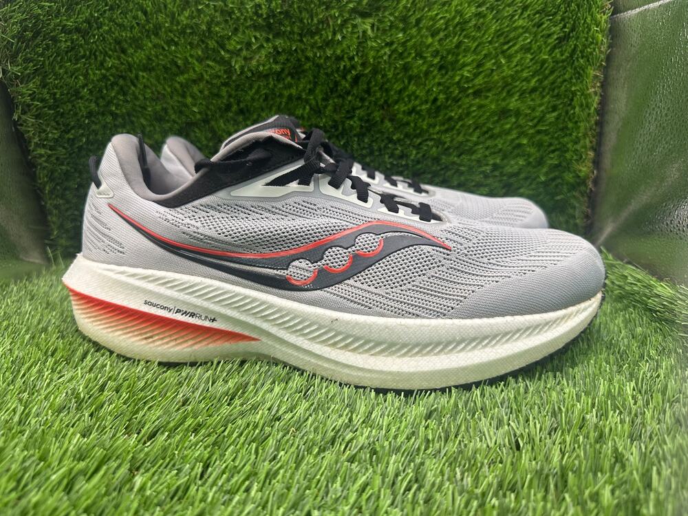 Saucony Triumph 21 S20882-30 Athletic Sneaker Men's 11W Gray Knit Sports Running